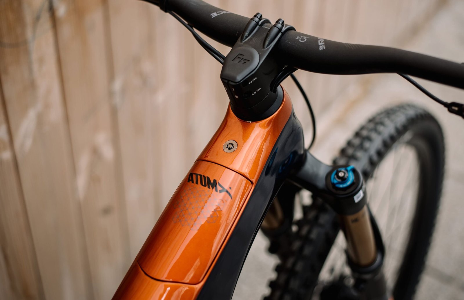 BH Atomx Lynx Pro 8.2 3 BH Atomx Lynx Pro 8.2 – Image 3